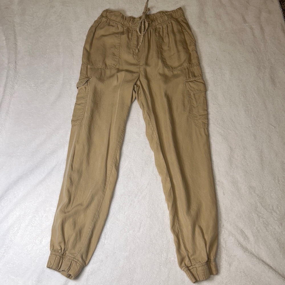 Women’s Tan Elastic Waistband Cargo Pants Size Large
